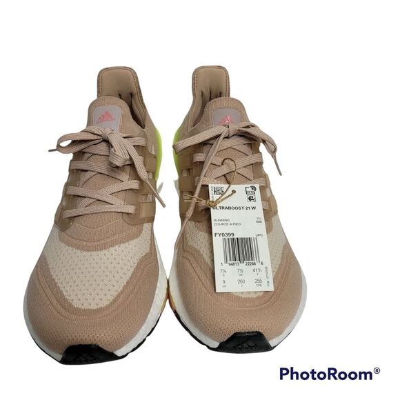 ADIDAS Ultraboost 21 SIZE‎ 9 - Picture 3 of 11